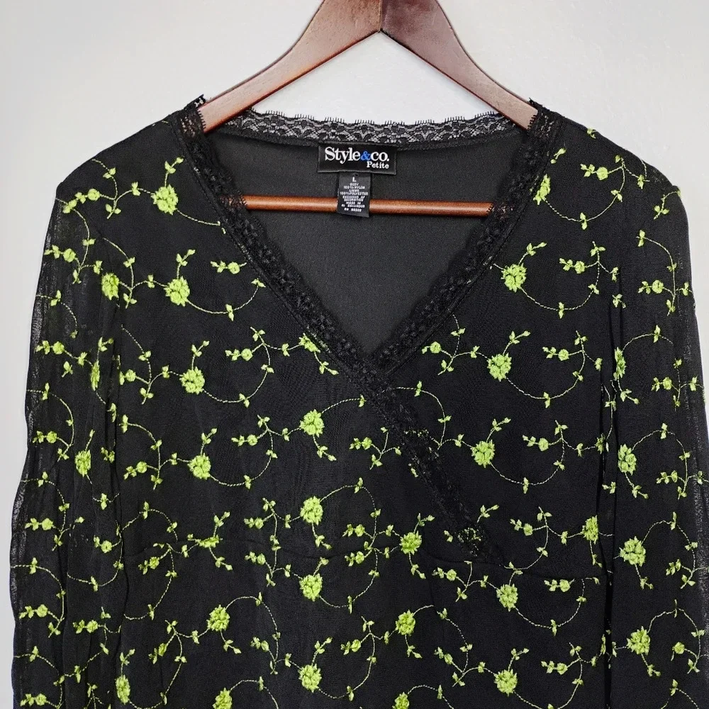 Style & Co Y2K Sheer Sleeve Babydoll Floral Embroidered‎ Top Black Size Large